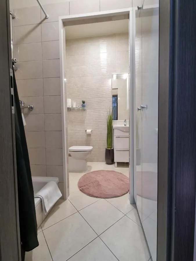 Onlystudio With Free Parking Zadar Apartment