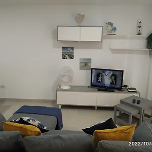 https://brisas-del-medano.in-canary-islands.com
